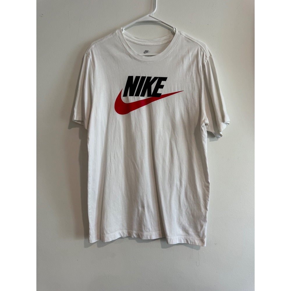 Nike Futura Logo Graphic T-Shirt Mens Size Medium‎ White Red Black Swoosh Tee